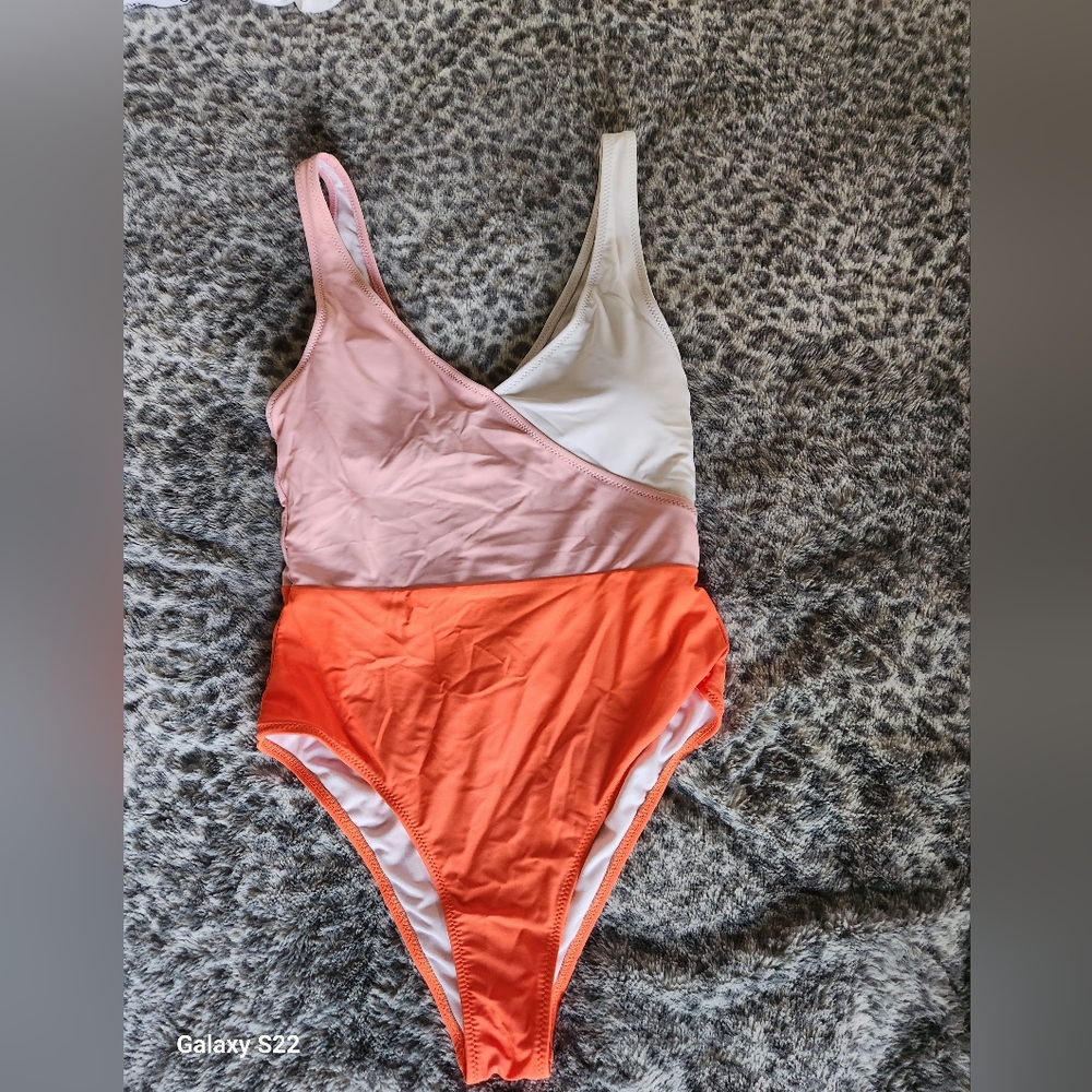 One piece bathing suit